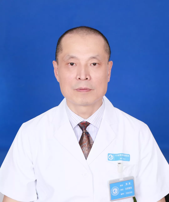 而作为医生本人,陈波医生更像是一个不折不扣的"实干"家,给病人如家人